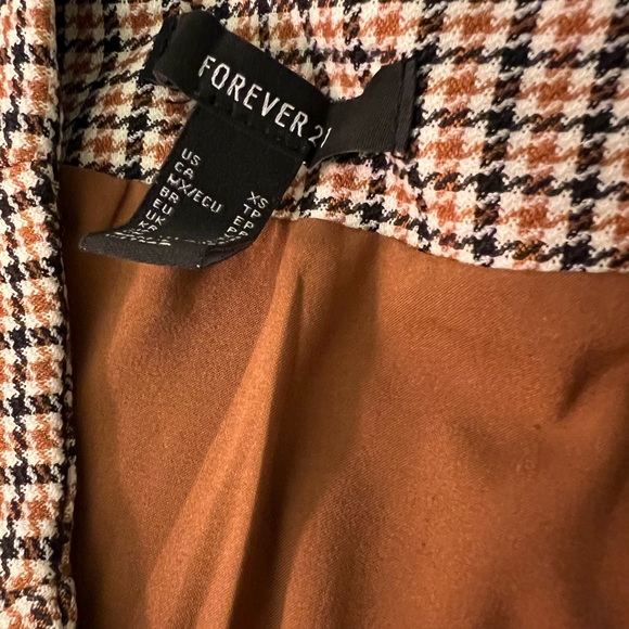 Forever 21 Houndstooth button skirt - Picture 6 of 6